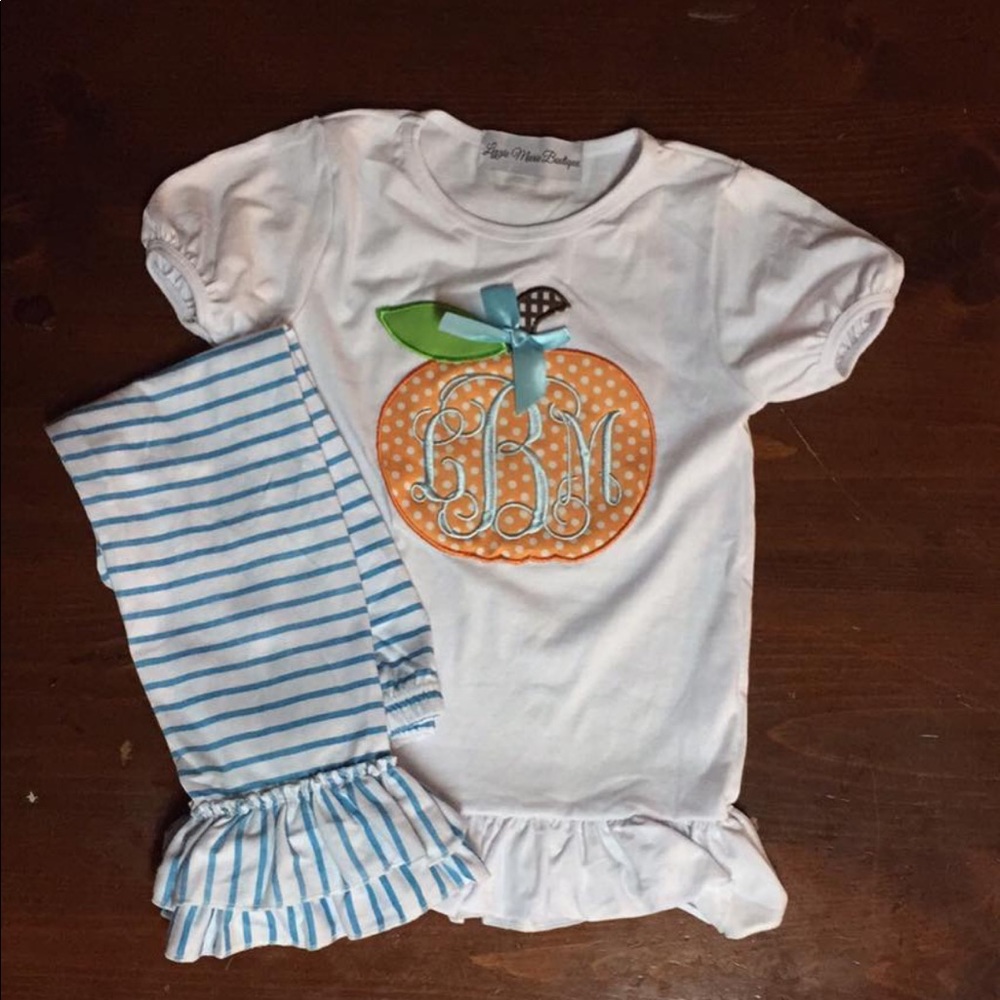 Pumpkin outfit